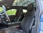 Porsche Taycan Sport Turismo GTS 93 kWh - Rode stiksel / gordels - Lederen Dashbord - Sport Chrono - Passenger display - Carbon stuur inleg - Luxe zelf dimmend glazen dak - Alcantara hemel - 21 inch - VOLLE UITVOERING - Bose - Adaptieve cruise - extra getint glas