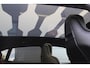 Porsche Taycan Sport Turismo GTS 93 kWh - Rode stiksel / gordels - Lederen Dashbord - Sport Chrono - Passenger display - Carbon stuur inleg - Luxe zelf dimmend glazen dak - Alcantara hemel - 21 inch - VOLLE UITVOERING - Bose - Adaptieve cruise - extra getint glas - Dealer onderhouden