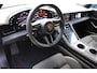 Porsche Taycan Sport Turismo GTS 93 kWh - Rode stiksel / gordels - Lederen Dashbord - Sport Chrono - Passenger display - Carbon stuur inleg - Luxe zelf dimmend glazen dak - Alcantara hemel - 21 inch - VOLLE UITVOERING - Bose - Adaptieve cruise - extra getint glas - Dealer onderhouden