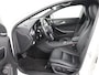 Mercedes-Benz GLA 250 Edition 1 | Trekhaak | Stoelverwarming | Navigatie | Cruise control | Bluetooth | Airco | Lederen bekleding | Harman Kardon