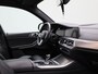 BMW X5 xDrive30d (195 kW) | Harman Kardon Surround Sound System | Shadow Line | Active Cruise Control met Stop&Go functie | HUD | LED Koplampen |  Panoramisch schuifdak | M Sport remmen |