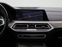 BMW X5 xDrive30d (195 kW) | Harman Kardon Surround Sound System | Shadow Line | Active Cruise Control met Stop&Go functie | HUD | LED Koplampen |  Panoramisch schuifdak | M Sport remmen |