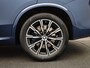 BMW X5 xDrive30d (195 kW) | Harman Kardon Surround Sound System | Shadow Line | Active Cruise Control met Stop&Go functie | HUD | LED Koplampen |  Panoramisch schuifdak | M Sport remmen |