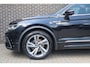 Volkswagen Tiguan 1.5 TSI 150pk DSG R-Line Business+ | Panoramadak | Trekhaak Wegklapbaar | Harman Kardon