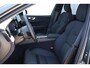 Volvo XC60 2.0 T6 Plug-in hybrid AWD Ultra Dark | Pano | Luchtvering | Trekhaak |
