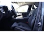 Volvo XC60 2.0 T6 Plug-in hybrid AWD Ultra Dark | Pano | Luchtvering | Trekhaak |