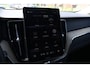 Volvo XC60 2.0 T6 Plug-in hybrid AWD Ultra Dark | Pano | Luchtvering | Trekhaak |