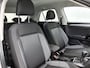 Volkswagen T-Roc 1.5 TSI Style | 150 PK | Autromaat | Apple Carplay / Android Auto | Trekhaak | Parkeersensoren | Adaptief Cruise Control | Stoelverwarming |