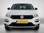 Volkswagen T-Roc 1.5 TSI Style | 150 PK | Autromaat | Apple Carplay / Android Auto | Trekhaak | Parkeersensoren | Adaptief Cruise Control | Stoelverwarming |