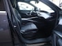 Peugeot 3008 1.6 plug-in Hybrid 195 Allure | Afneembare trekhaak | 1550KG Trekgewicht | Navigatie | Stoelverwarming | Camera achter | Full LED