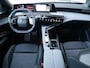 Peugeot 3008 1.6 plug-in Hybrid 195 Allure | Afneembare trekhaak | 1550KG Trekgewicht | Navigatie | Stoelverwarming | Camera achter | Full LED