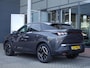 Peugeot 3008 1.6 plug-in Hybrid 195 Allure | Afneembare trekhaak | 1550KG Trekgewicht | Navigatie | Stoelverwarming | Camera achter | Full LED
