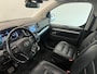 Toyota ProAce Electric L2 Extra Range Luxury 75 kWh 8p Personen bus Panorama dak Lederen bekleding Voorstoelen Climate Control Apple Carplay Android Auto Parkeer sensoren Cruise Control Bumpers in kleur