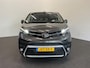 Toyota ProAce Electric L2 Extra Range Luxury 75 kWh 8p Personen bus Panorama dak Lederen bekleding Voorstoelen Climate Control Apple Carplay Android Auto Parkeer sensoren Cruise Control Bumpers in kleur