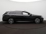 Volkswagen Passat Variant 1.5 eHybrid R-Line Edition | Panodak | Camera | Navi | Zwenk. trekhaak | ACC |