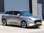 Suzuki Swift 1.2 Style Smart Hybrid Rijklaarprijs! | Tot 10 jaar Garantie | Onderhoudsbeurt | Mobiliteitservice |