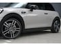 MINI Cooper 1.5 Camden Edition | Pan.Dak | Rear View Cam. | Leder | Black Pack | CarPlay | Cruise Control | Getint Glas |