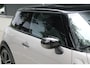 MINI Cooper 1.5 Camden Edition | Pan.Dak | Rear View Cam. | Leder | Black Pack | CarPlay | Cruise Control | Getint Glas |
