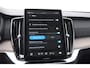 Volvo XC90 T8 455PK Automaat Plug-in hybrid AWD Ultra Bright Luchtvering / Trekhaak / Panoramadak / Google services / Elektrisch bedienbare voorstoelen met geheugen / Stoelverwarming voor en achter