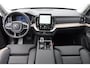 Volvo XC90 T8 455PK Automaat Plug-in hybrid AWD Ultra Bright Luchtvering / Trekhaak / Panoramadak / Google services / Elektrisch bedienbare voorstoelen met geheugen / Stoelverwarming voor en achter