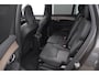 Volvo XC90 T8 455PK Automaat Plug-in hybrid AWD Ultra Bright Luchtvering / Trekhaak / Panoramadak / Google services / Elektrisch bedienbare voorstoelen met geheugen / Stoelverwarming voor en achter