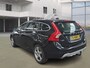 Volvo V60 1.6 T3 Momentum Airco Cruise Navi PDC Trekhaak