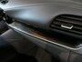 Nissan Qashqai 1.3 MHEV Xtronic Tekna *1.800KG Trekgewicht!* Panoramadak - Allseasons - Dakrails - Trekhaak! - Headup display