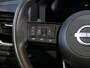 Nissan Qashqai 1.3 MHEV Xtronic Tekna *1.800KG Trekgewicht!* Panoramadak - Allseasons - Dakrails - Trekhaak! - Headup display