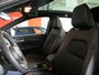 Nissan Qashqai 1.3 MHEV Xtronic Tekna *1.800KG Trekgewicht!* Panoramadak - Allseasons - Dakrails - Trekhaak! - Headup display