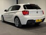 BMW 1-Serie 118i High Executive (PANO, LED, STOELVERWARMING, GROOT NAVI, PARKEERSENSOREN)
