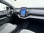 Volvo EX30 Cross Country P5 Long Range Plus Europa / Pine Interieur / Extra getint glas achter / Elektr. Stoelen / ACC / BLIS / Stoelverwarming /