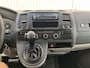 Volkswagen Transporter 2.0 TDI L2H1 Automaat Trekhaak 2500kg Airco Cruise controle Kastinrichting Omvormer Parkeersensor achter 2-Persoons Euro 5