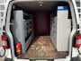 Volkswagen Transporter 2.0 TDI L2H1 Automaat Trekhaak 2500kg Airco Cruise controle Kastinrichting Omvormer Parkeersensor achter 2-Persoons Euro 5