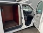Volkswagen Transporter 2.0 TDI L2H1 Automaat Trekhaak 2500kg Airco Cruise controle Kastinrichting Omvormer Parkeersensor achter 2-Persoons Euro 5