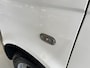 Volkswagen Transporter 2.0 TDI L2H1 Automaat Trekhaak 2500kg Airco Cruise controle Kastinrichting Omvormer Parkeersensor achter 2-Persoons Euro 5