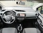 Toyota Yaris 1.3 VVT-i Aspiration lLM velgen, Metallic, Achteruitrijcamera, enz.