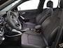 Audi Q2 35 TFSI S Edition 150 pk S-tronic | Navigatie | Panoramadak | Parkeersensoren achter | Autom. airco | Stoelverwarming | S-Line |
