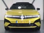 Opel Astra Electric 58 kWh 156PK Ultimate | 1ste eigenaar | AppleCarPlay/AndroidAuto | Schuifkanteldak | Head-Up Display | Navigatie | Adaptive Cruise Control | Keyless | AGR Stoelen | Stoel/Stuur/Voorruitverwarming | FULL LED | 360'Camera | Isofix | Privacy Glass |