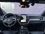 Volvo XC60 2.0 T8 Plug-in hybrid AWD Ultra Black Edition | Facelift | Luchtvering | Heico Body Kit | Bowers & Wilkins | Head Up Display | Stoelventilatie/massage-functie | Schuif Kantel Dak | 360° Camera | Head Up Display | Donker Glas | 22" | Trekhaak |