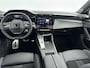 Peugeot e-308 SW GT 54 kWh | DEMO DEAL | Alcantara sportstoelen | 360 camera | Warmtepomp | Lichtmetalen velgen | Elektrische achterklep |