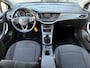 Opel Astra 1.2 Design & Tech | Cruise Control | Parkeersensoren Voor & Achter | Apple Carplay | Android Auto |