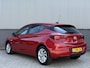 Opel Astra 1.2 Design & Tech | Cruise Control | Parkeersensoren Voor & Achter | Apple Carplay | Android Auto |