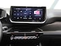 Peugeot e-2008 EV GT Avantage 54 kWh | 1ste eigenaar | AppleCarPlay/AndroidAuto | Climate Control | Adaptief Cruise Control | 360'Camera | FULL LED | LMV | Parkeersensoren | Privacy Glass | Isofix | Two-Tone | Sfeerverlichting |