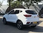 MG MG ZS EV Luxury 45 kWh AUTOMAAT | PANORAMA DAK | SOH 95%| LEDER | CAMARA | NET ONDERHOUD GEHAD BIJ MG, RIJKLAAR! |