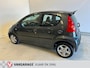 Peugeot 107 1.0-12V XS Automaat-5 Deurs-Electrisch pakket ramen en vergrendeling-Lichtmetaal met 4 seizoensbanden.