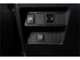 Nissan Qashqai 1.3 DIG-T N-Connecta Trekhaak Panoramadak