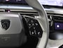 Peugeot e-5008 Allure Long Range 97 kWh 230PK 7p | 1ste eigenaar | AppleCarplay/AndroidAuto | Stoel/StuurVerwarming | Rondomzicht camera | LED | Keyless | Navigatie | Adaptieve Cruise Control | 7-zits | Warmtepomp | Privacy Glass | Isofix | Parkeersensoren |