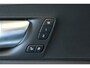 Volvo XC60 T6 Plug-in hybrid AWD Plus Dark | Elektrisch glazen panorama-dak | Rondomzicht camera | Trekhaak elektrisch uitklapbaar | Elektrisch verstelbare voorstoelen met geheugen | Adaptieve cruise control | Google services | Apple Carplay & Android Auto | Dodehoek detectie | Lederen bekleding | Keyless Entry | Stoel- en stuurverwarming |