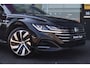Volkswagen Arteon Shooting Brake 1.4 TSI eHybrid R-Line | Memory | Standkachel | El.Haak | 360 | ACC | Blis | Matrix | Keyless | Massage | Leer | Stuur/Stoelverwarming
