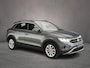 Volkswagen T-Roc Life Edition 1.5 TSI 150pk DSG Automaat Adaptive cruise control, Achteruitrijcamera, App connect, LED koplampen, Parkeersensoren, Airco, DAB, Radio, Bluetooth